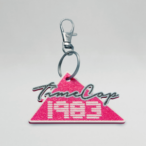 Keychain triangle pink flat